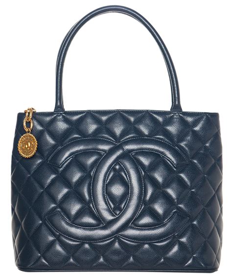 chanel classic medallion medium tote bag|chanel quilted chevron tote.